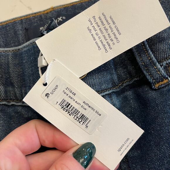 NWT Spanx SPANXshape EveryWear Flare Jeans in Authentic Blue Size Small - Picture 7 of 12